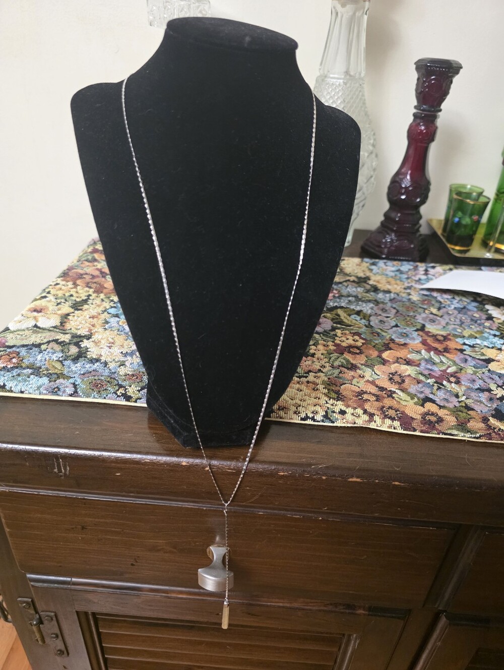 8 Piece Name Brand Layered Silver & Gold Tone Multi-Pendant Necklace Set Bundle - Picture 11 of 13